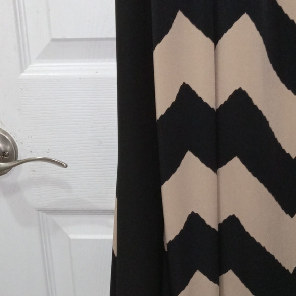 Cato Chevron Maxi Skirt in Black and Cream - Picture 2 of 3